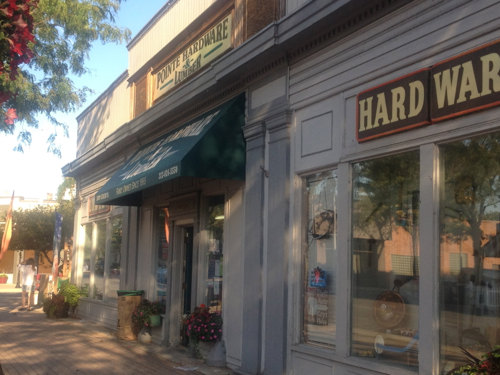 Pointe-Hardware-Gran-Torino