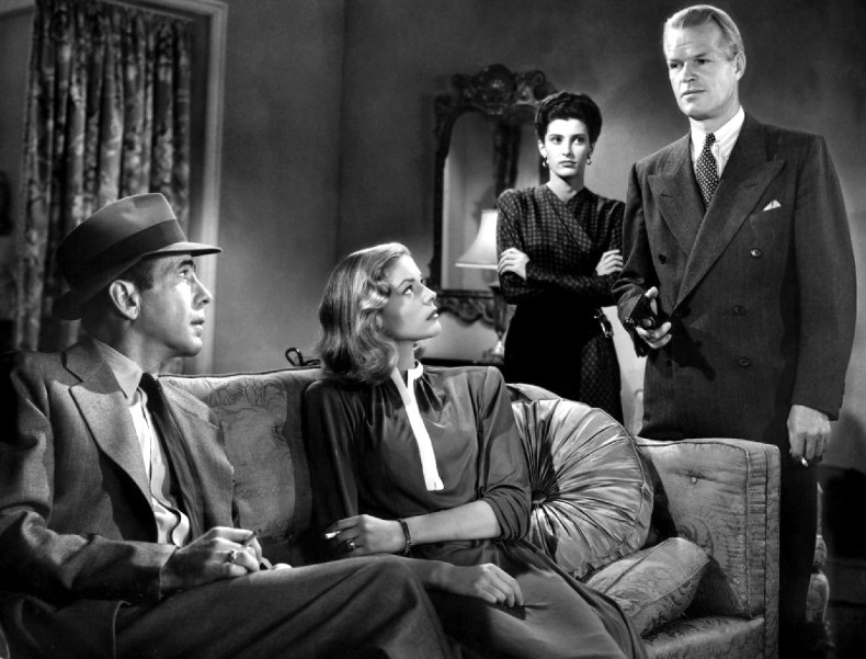 In the book, Vivian is not present in the scene at Joe Brody's apartment. This has no material affect on the plot though because she's gone by the time Brody is shot (by Carol Lundgren)